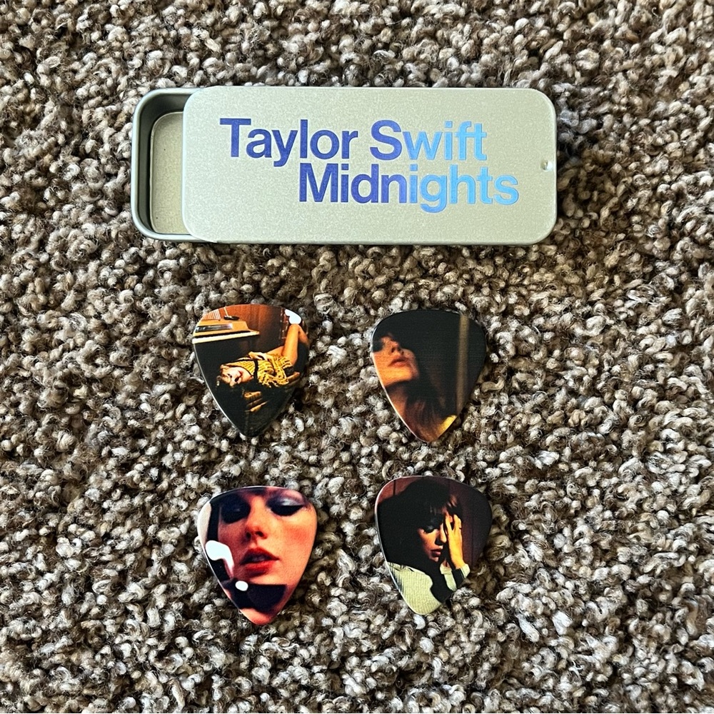NEW Taylor Swift Midnights Guitar Picks